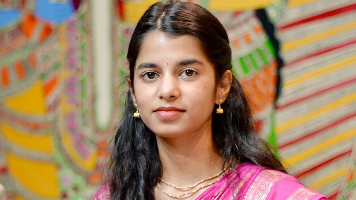 Maithili Thakur Net Worth